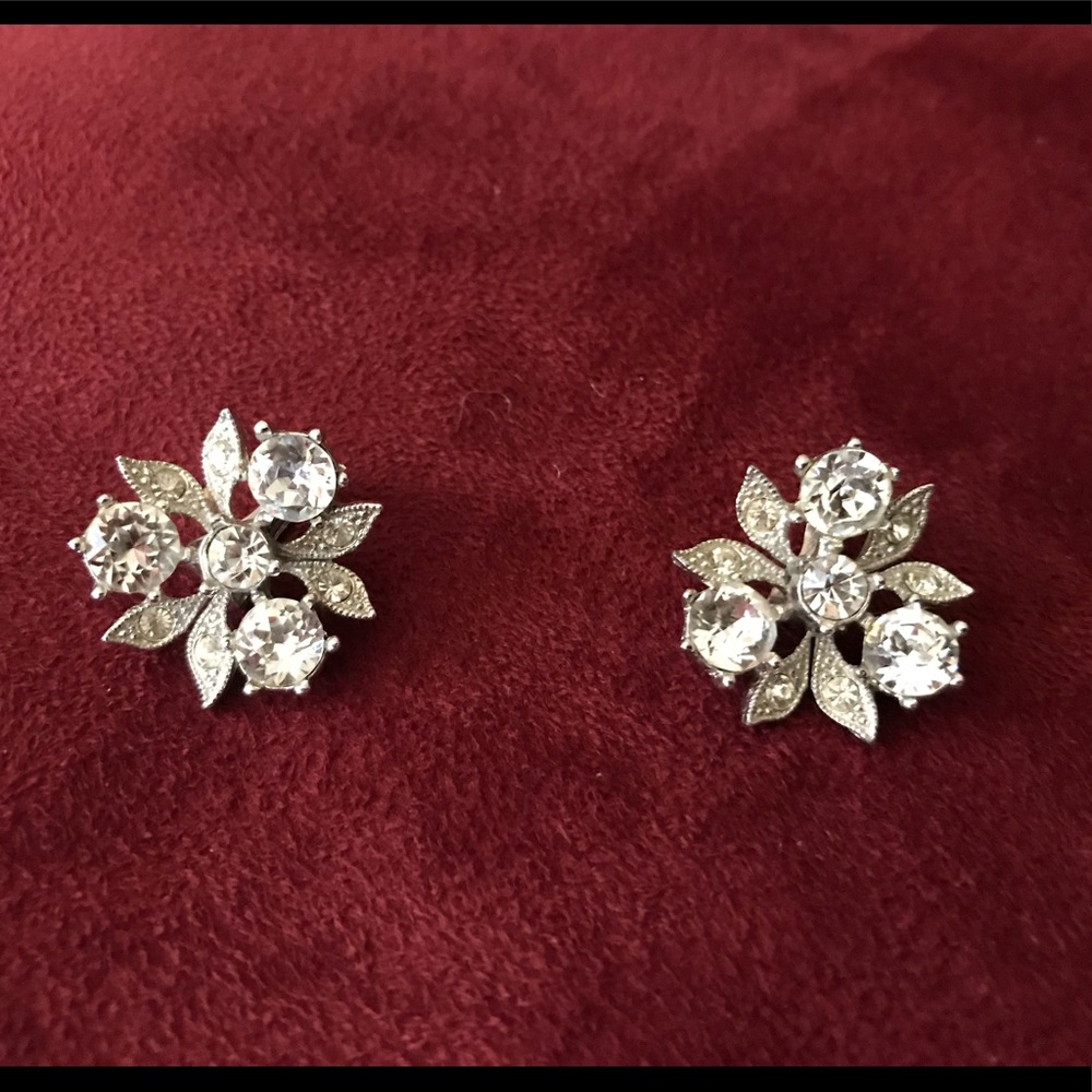 Vintage fashion earnings - clip on